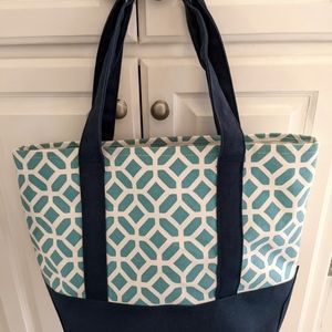 PB Teen tote bag